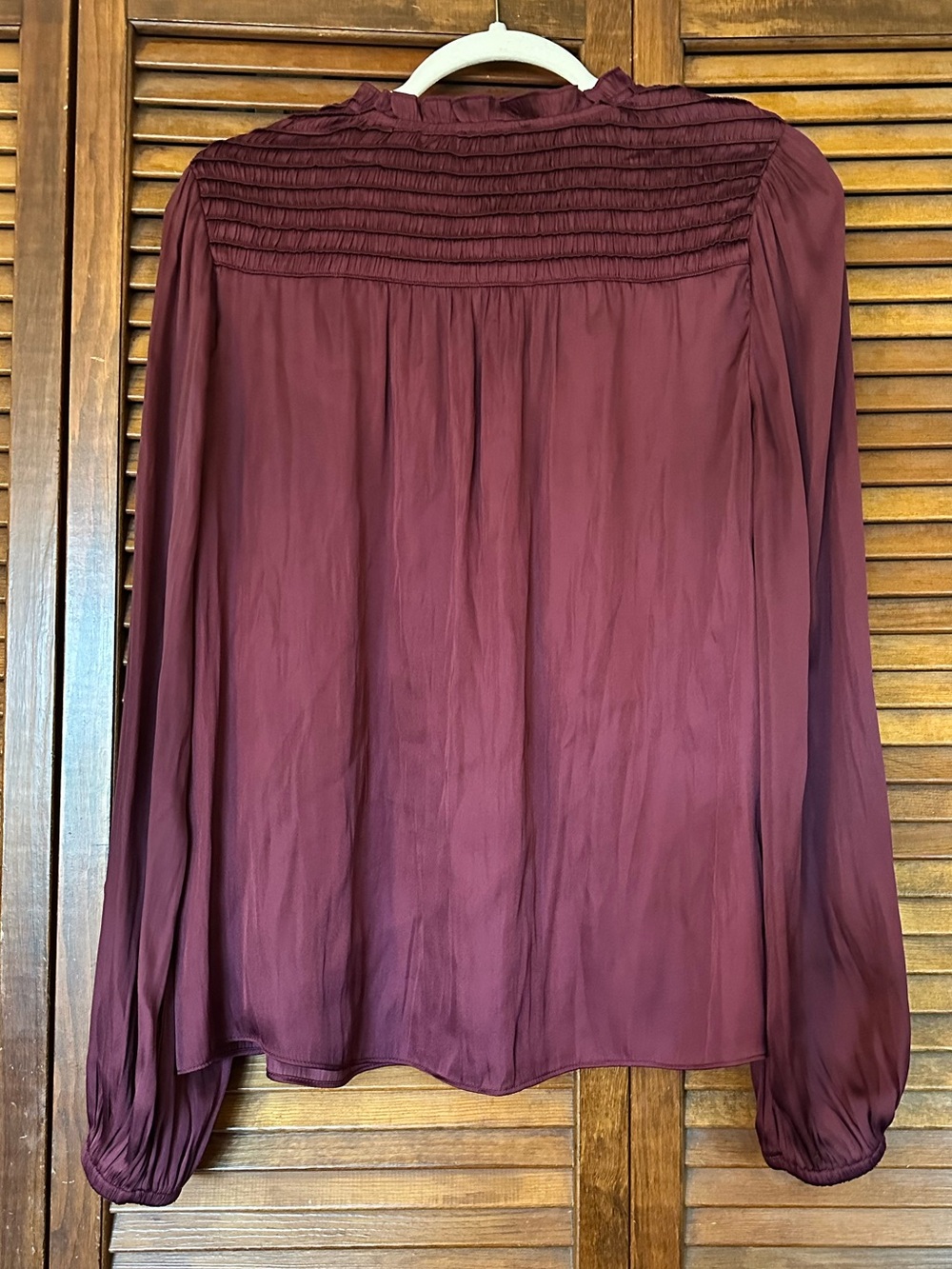 Current Air Burgundy Smocked Neck Silk Feel Tie Collar Blouse size large - Picture 6 of 9